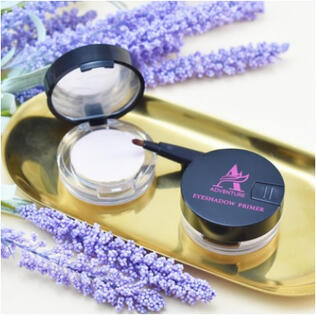 Adventure eyeshadow primer